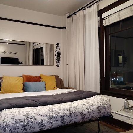 Private Cozy Studio, Peek A Boo Ocean View For 2 Long Beach Exterior photo